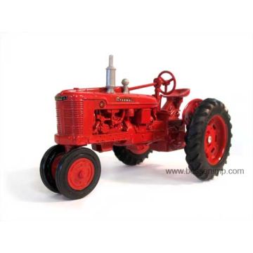 1/16 Farmall H NF with fenders