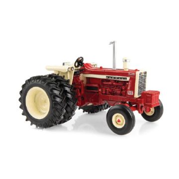 1/32 Farmall 1206 2WDPrestige Series