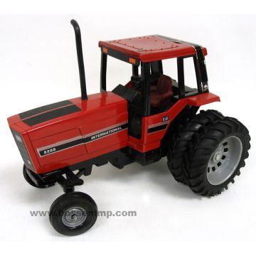 1/16 International 5288 2WD with duals