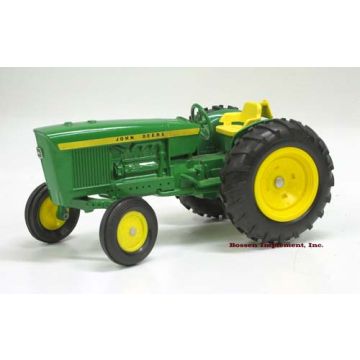 1/16 John Deere 2010 Utility Tractor