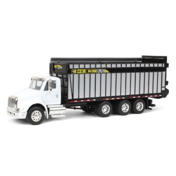 1/64 International 8600 with H&S Big Dog 1226 Forage Box