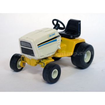 1/16 Cub Cadet Garden Tractor