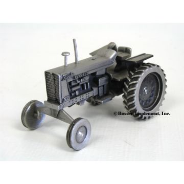 1/43 Farmall 1206 WF pewter