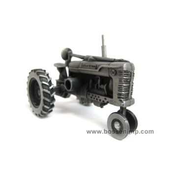 1/43 Farmall M NF pewter