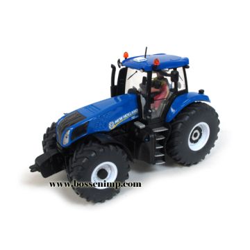 1/32 New Holland T8.300 MFD '11 LCN Show