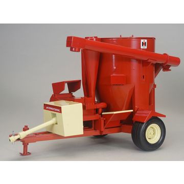 1/16 International Grinder Mixer 950